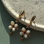 Сережки з рубіном та смарагдом.