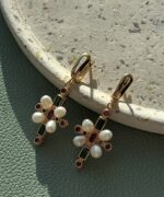 Сережки з рубіном та смарагдом.