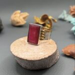 Каблучка з рубіном.