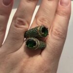 Безрозмірна каблучка з хризолітом. - Зображення 4